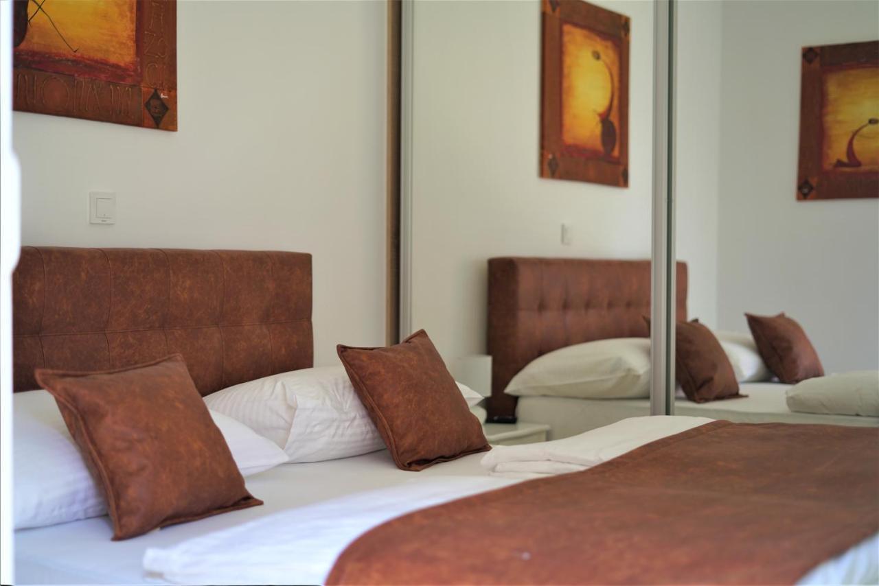 Villa M - Your Business & Holiday Apartment In Sibenik Šibenik Exterior foto
