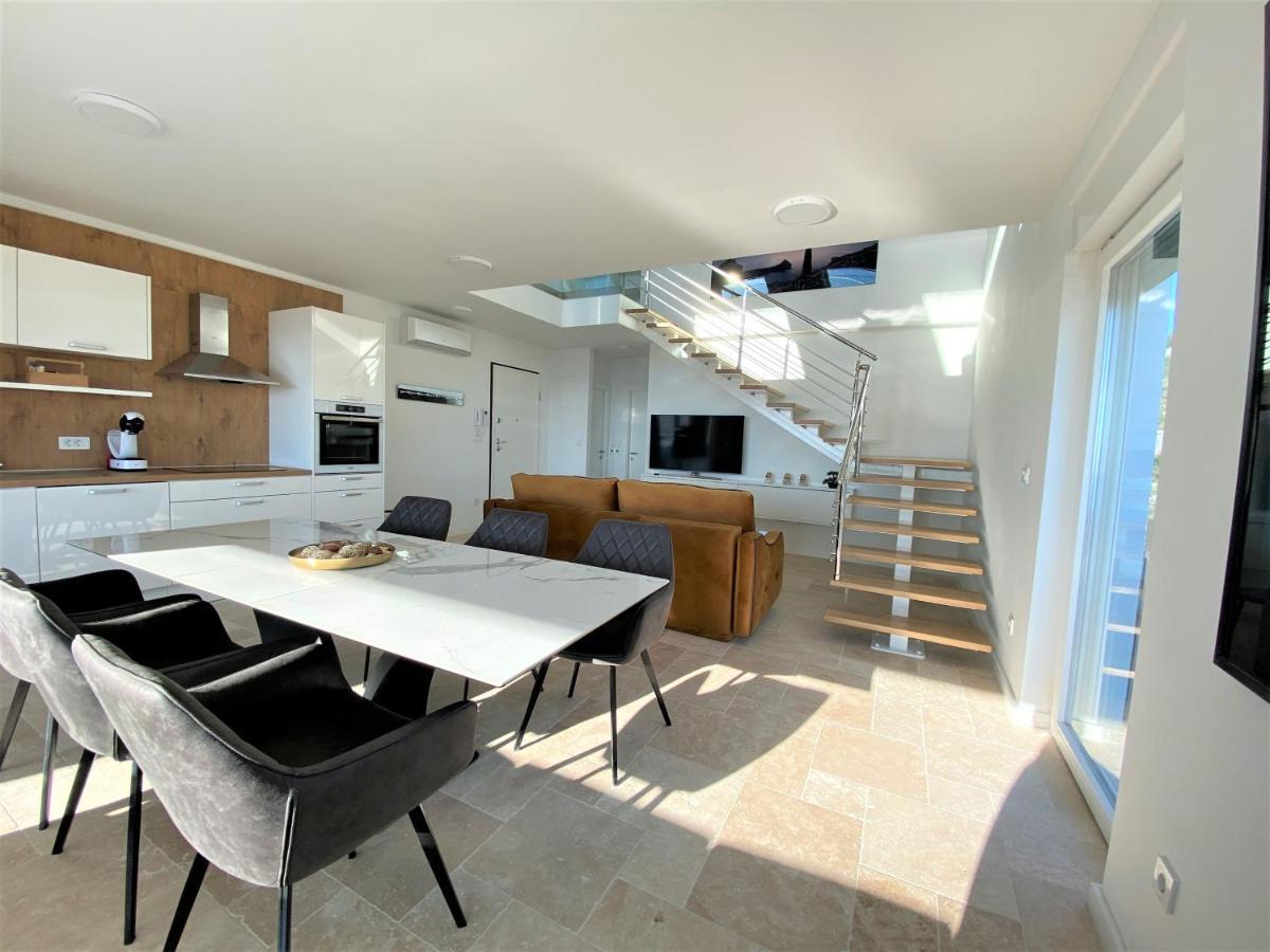 Villa M - Your Business & Holiday Apartment In Sibenik Šibenik Exterior foto